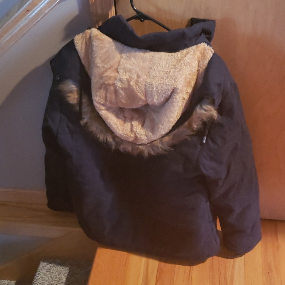 Parka - Picture 4 of 4